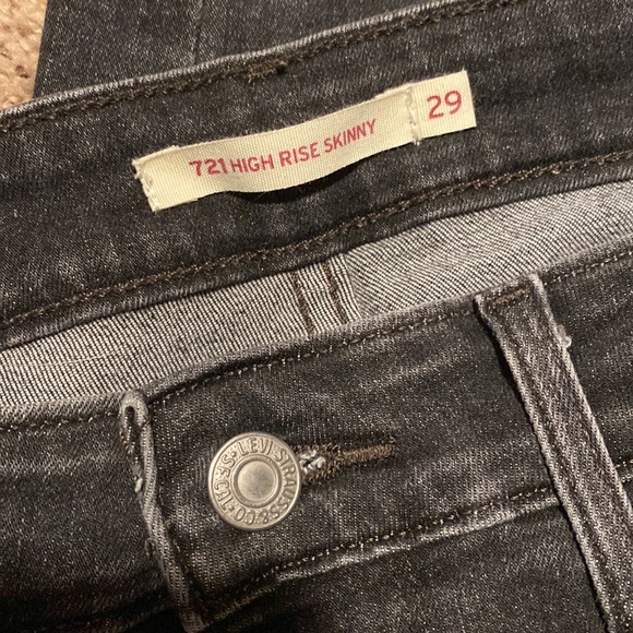 Levi Brand Black Skinny Jeans - HIGH RISE SKINNY - size 29 - Picture 2 of 5